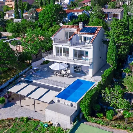 The View By Aneo Travel Villa