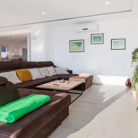 The View By Aneo Travel * Нови-Винодолски