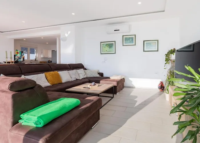 The View By Aneo Travel * Novi Vinodolski