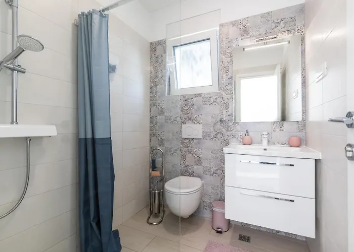 The View By Aneo Travel * Novi Vinodolski